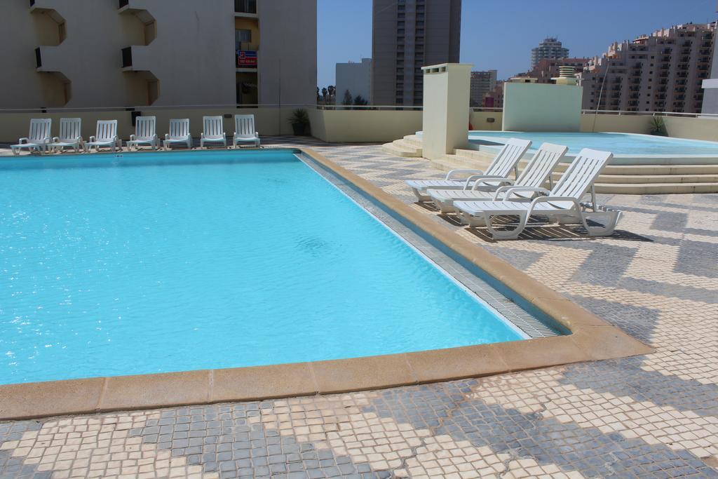 Apartamentos Varandas Da Rocha Portimao Exterior photo